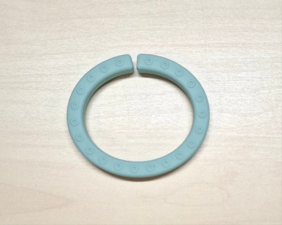 Anneau en silicone coupé