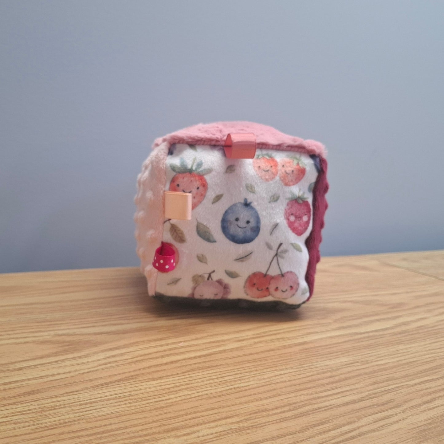 Cube Petits fruits aquarelle