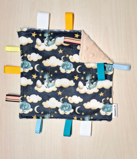 Craquante Dragons dormeurs sur les nuages fond foncé