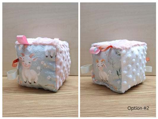 Cube Chèvres et fleurs