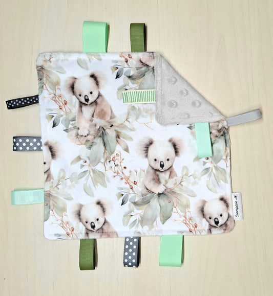 Craquante Koalas et feuillage vert
