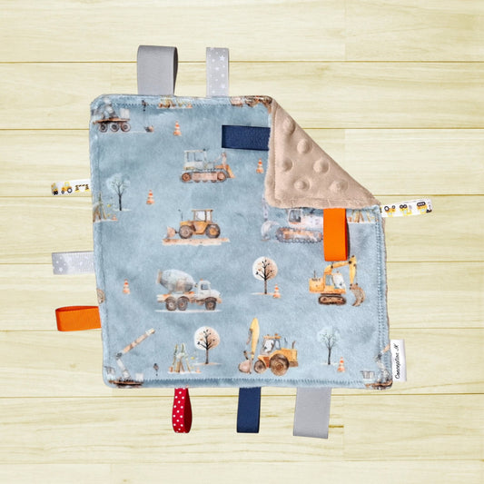 Craquante Camion et tracteur en chantier de construction