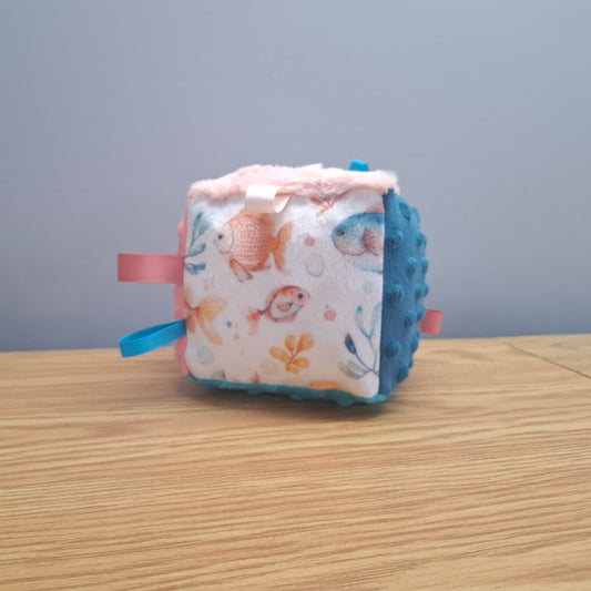 Cube Poissons et coraux