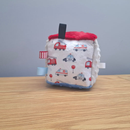 Cube Ambulance et pompier