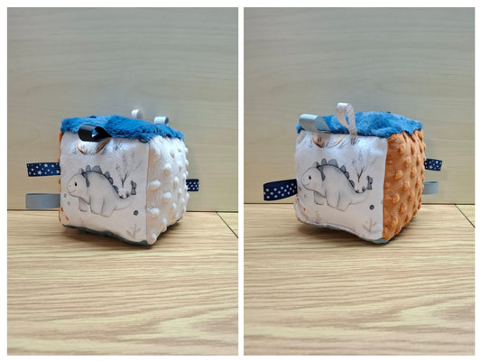 Cube Dinosaure et ses oeufs