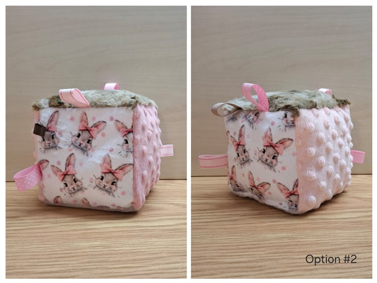 Cube Lapins à boucles à pois