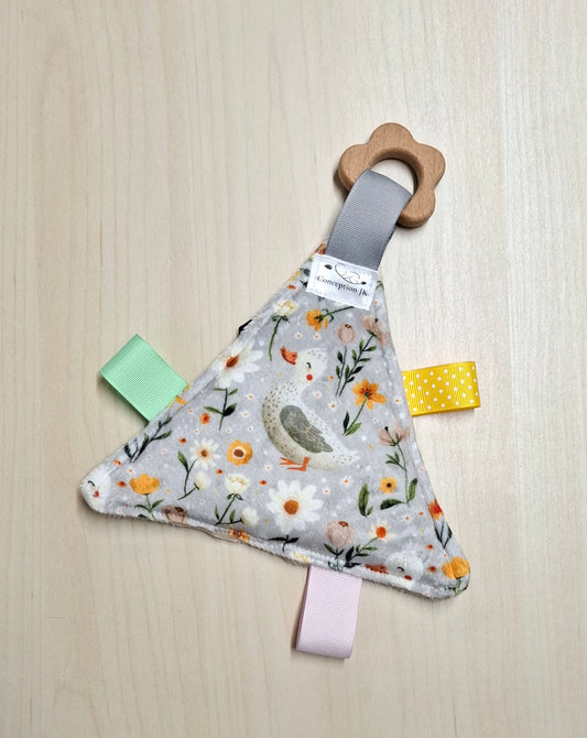 Triangle Canards floral