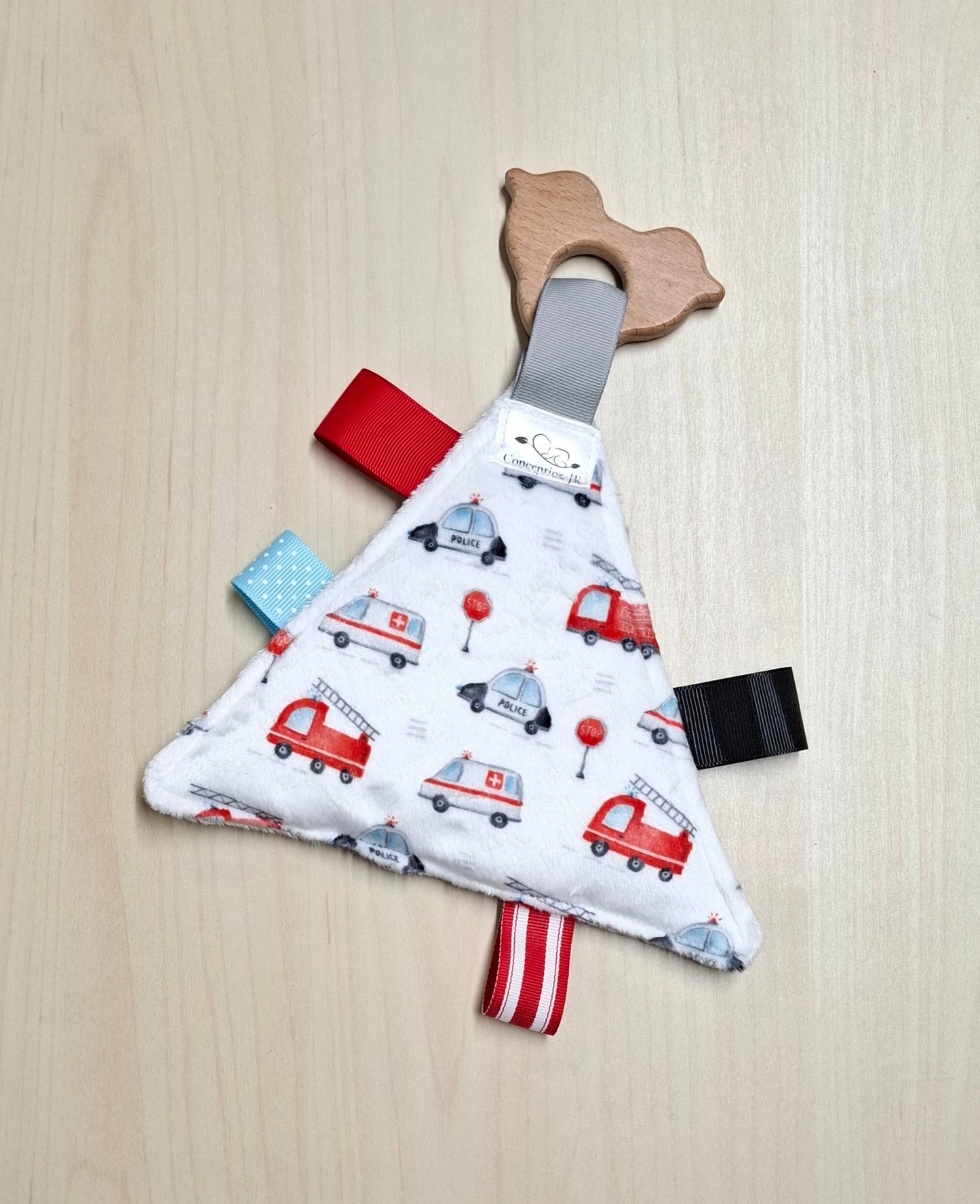 Triangle Ambulance, pompier et police