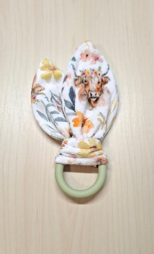 Oreille de lapin Vaches highland et fleurs aquarelle