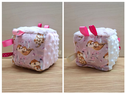 Cube Loutres mauves